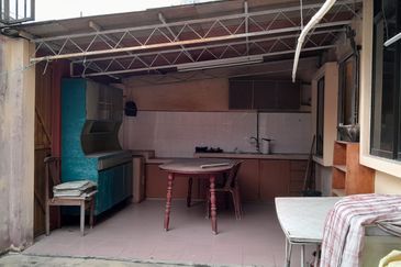 [1920sf] 2 STOREY TERRACE JALAN PERMAI GELUGOR Bukit Gambier LANDED