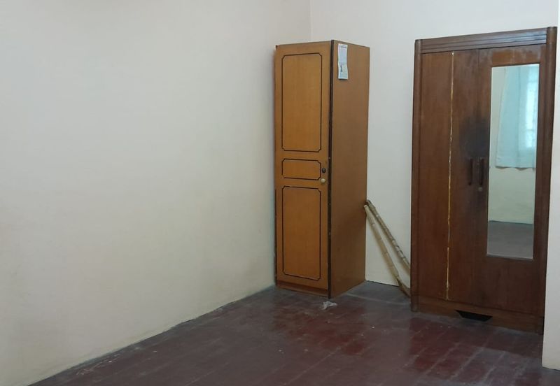 [1920sf] 2 STOREY TERRACE JALAN PERMAI GELUGOR Bukit Gambier LANDED