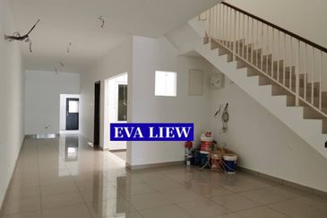 3 Storey Terrace Lorong Madrasha Jelutong 4036sf Never stay before