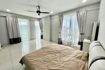 Summerton Condominium