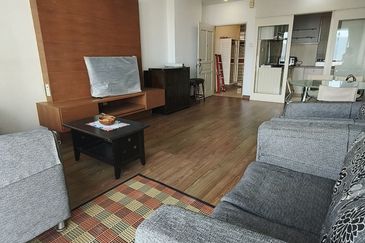 Coastal Tower, Ratu Mutiara