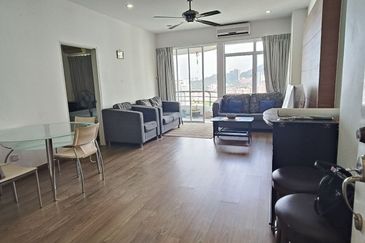 Coastal Tower, Ratu Mutiara