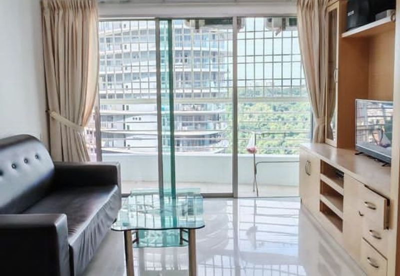 University Place (Plaza Ivory)