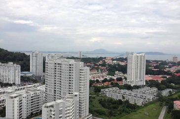 University Place (Plaza Ivory)