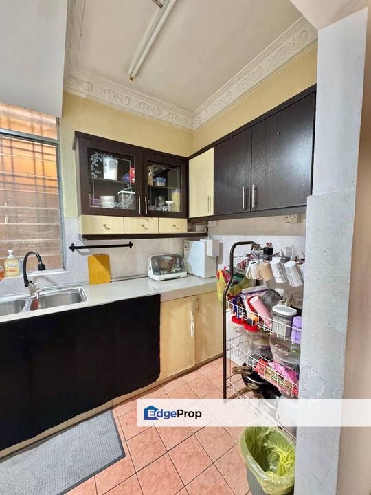 RENOVATED Pangsapuri Sri Astana, Batu Caves, Selangor FOR SALE, Selangor, Selayang