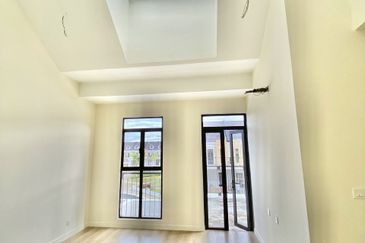 Monet Springtime @ Sunsuria City