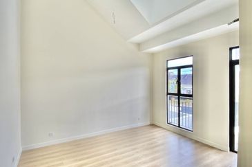 Monet Springtime @ Sunsuria City