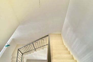 Monet Springtime @ Sunsuria City