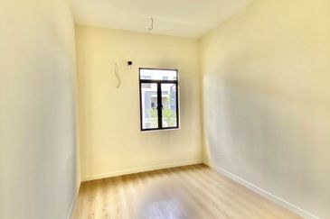 Monet Springtime @ Sunsuria City