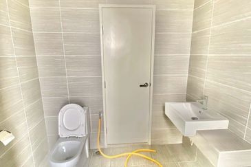 Monet Springtime @ Sunsuria City