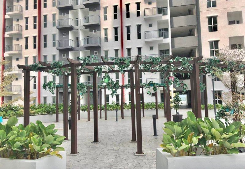 Ascotte Boulevard Condominium