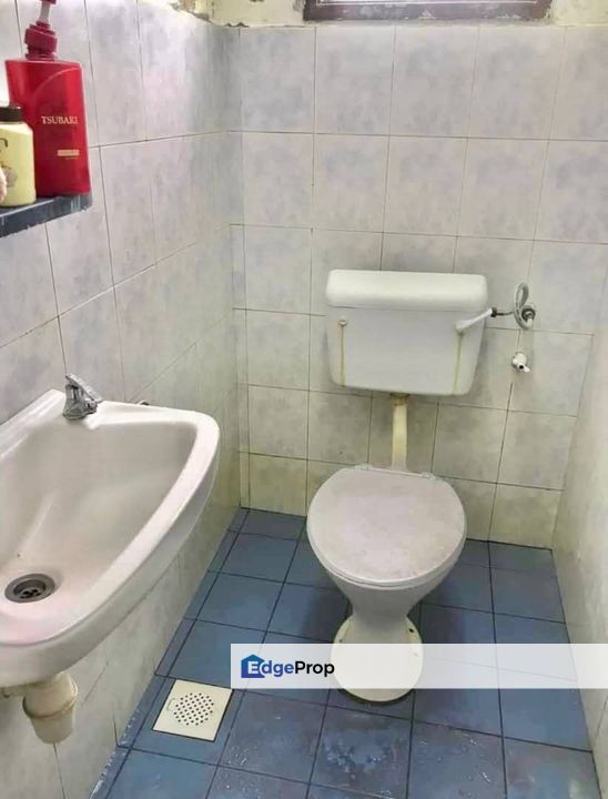 FOR SALE 1ST FLOOR Anggerik Apartment Serdang Lama Seri Kembangan, Selangor, Seri Kembangan