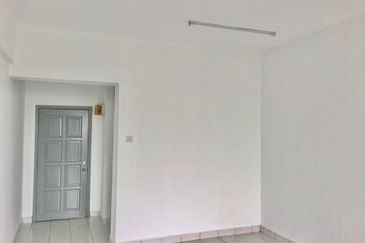 Tasik Heights Apartment