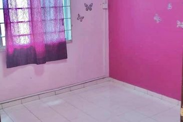 Vista Pinggiran, Taman Pinggiran Putra