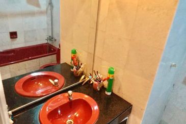 Putra Indah Condominium