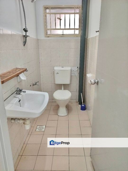 NEAR LRT Vista Magna Apartment Metro Prima Kepong FOR SALE, Kuala Lumpur, Kepong