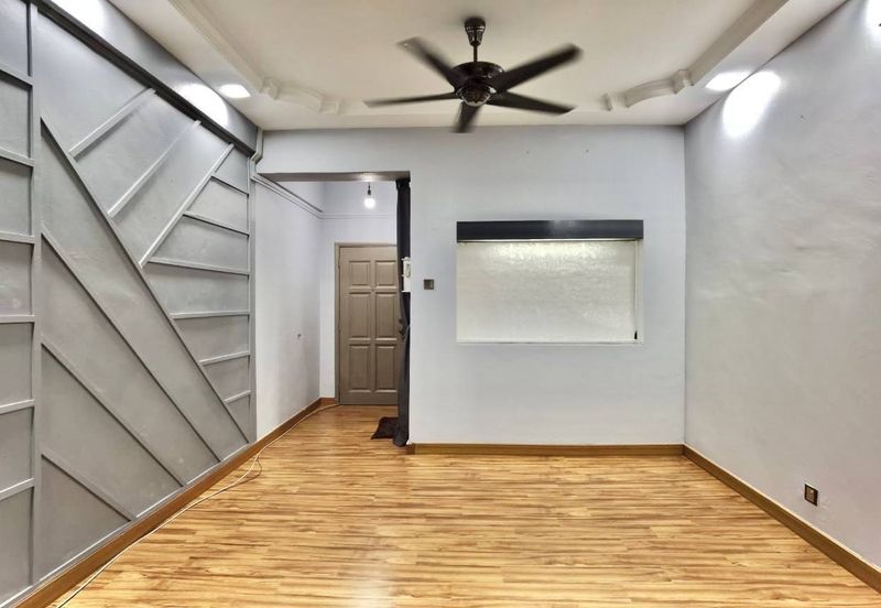 Tasik Heights Apartment