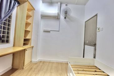 Tasik Heights Apartment