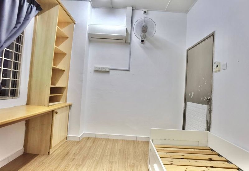 Tasik Heights Apartment