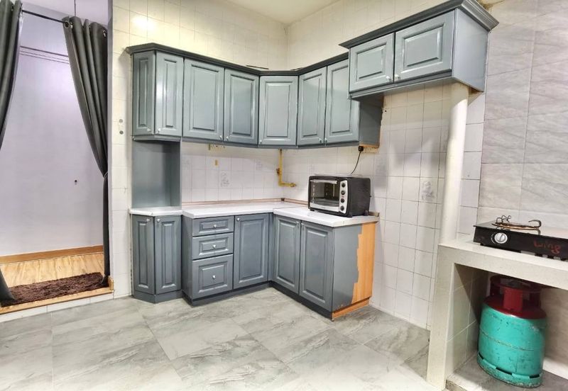 Tasik Heights Apartment