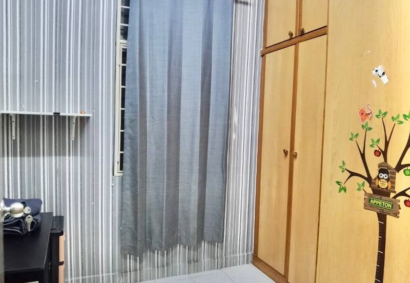 Tasik Heights Apartment