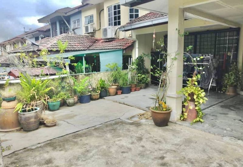 Taman Saujana Puchong