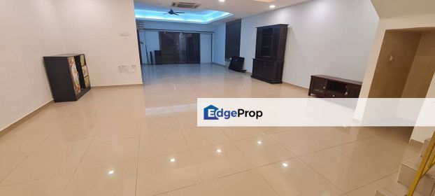 Double Story Superlink House at TAMAN NUSAPUTRA, Taman Putra Perdana, Puchong, Selangor, Selangor, Puchong South
