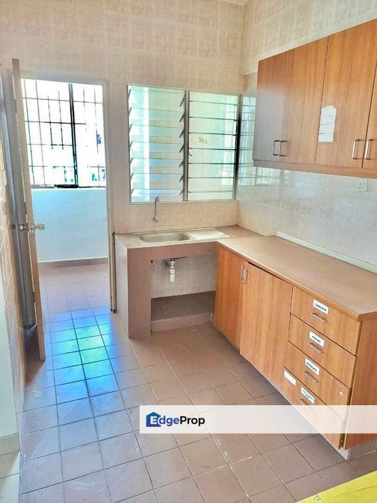 4 BEDROOMS Desaria Villa Condo Pulau Meranti Puchong Selangor FOR SALE, Selangor, Puchong South