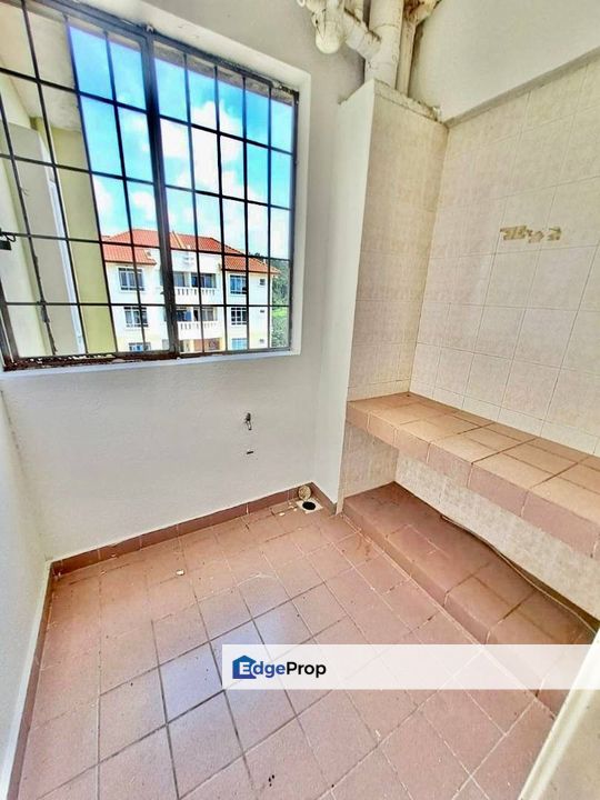 4 BEDROOMS Desaria Villa Condo Pulau Meranti Puchong Selangor FOR SALE, Selangor, Puchong South