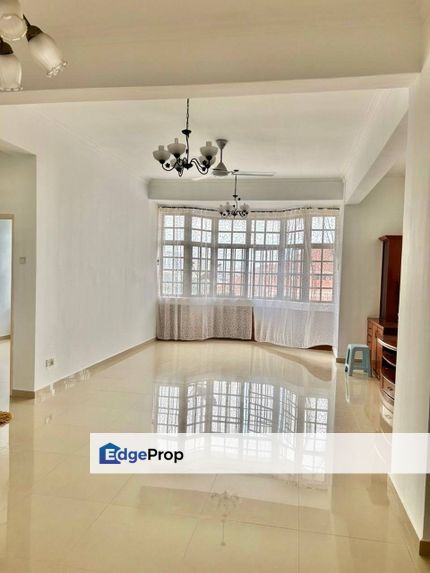 2 CAR PARKS Putra Indah Condo Seri Kembangan FOR SALE, Selangor, Seri Kembangan