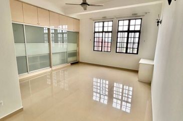 Putra Indah Condominium