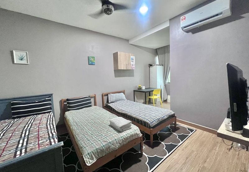 Lake Point Residence