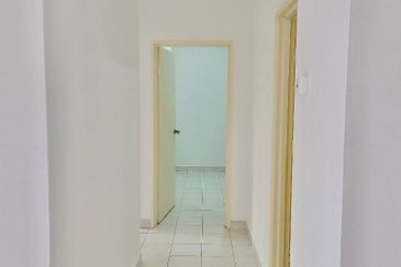 D Cahaya Apartment, Bandar Puchong Jaya