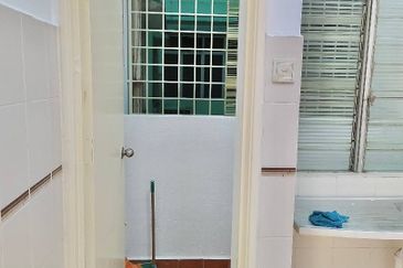 D Cahaya Apartment, Bandar Puchong Jaya