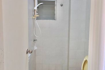 D Cahaya Apartment, Bandar Puchong Jaya