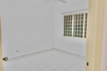 D Cahaya Apartment, Bandar Puchong Jaya