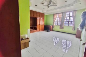 Putra Indah Condominium