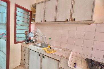 Putra Indah Condominium