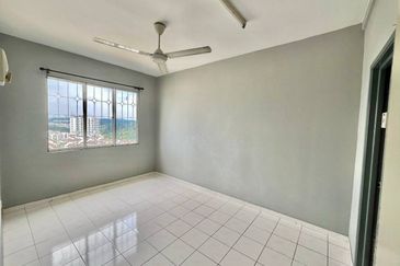 Vista Pinggiran, Taman Pinggiran Putra