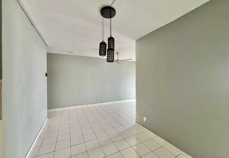 Vista Pinggiran, Taman Pinggiran Putra