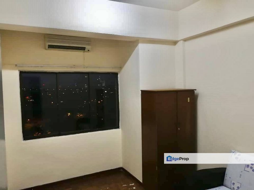 NEWLY PAINTED Sri Manja Court Condo Petaling Jaya FOR SALE, Selangor, Petaling Jaya