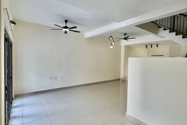 Monet Springtime @ Sunsuria City