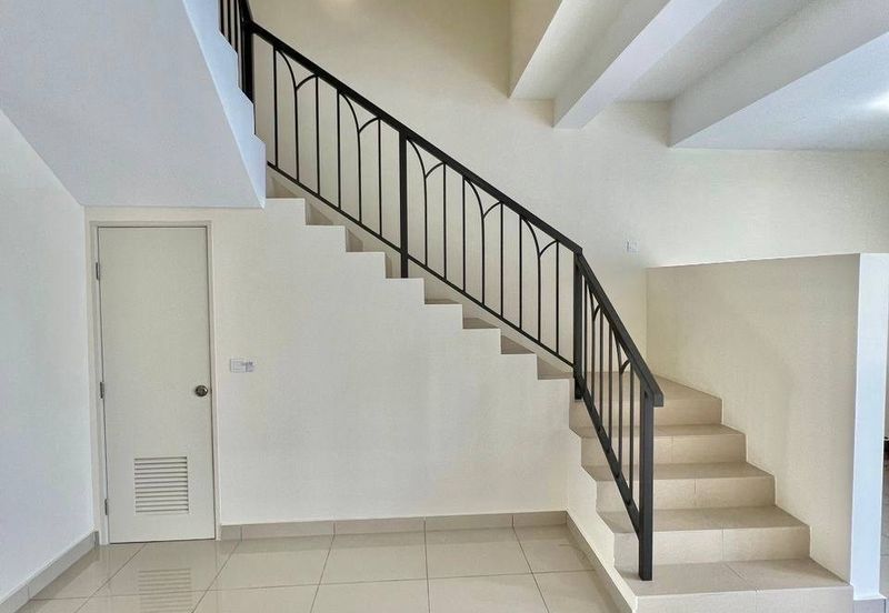 Monet Springtime @ Sunsuria City