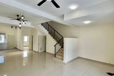 Monet Springtime @ Sunsuria City