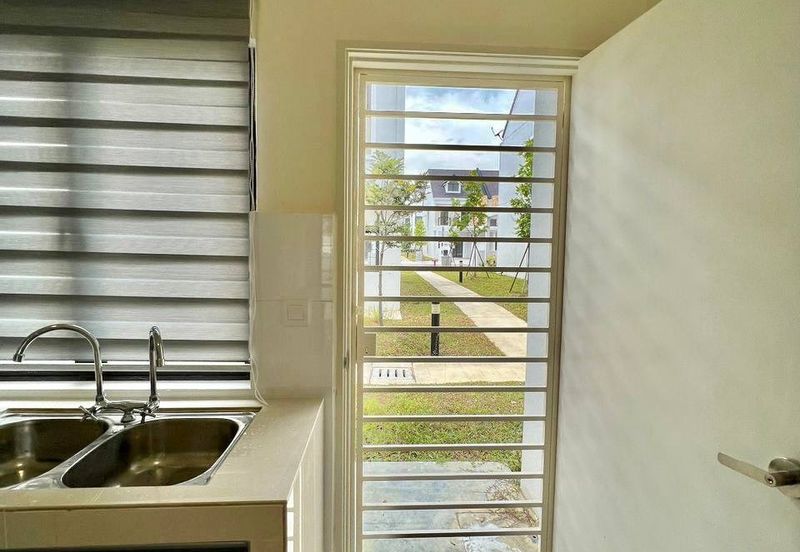 Monet Springtime @ Sunsuria City