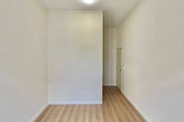 Monet Springtime @ Sunsuria City