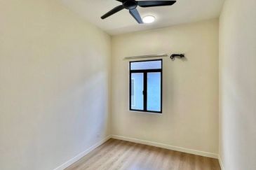 Monet Springtime @ Sunsuria City