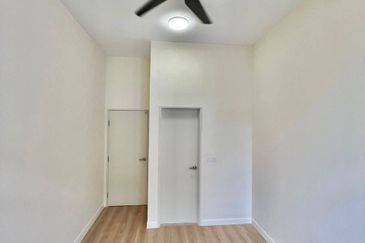 Monet Springtime @ Sunsuria City