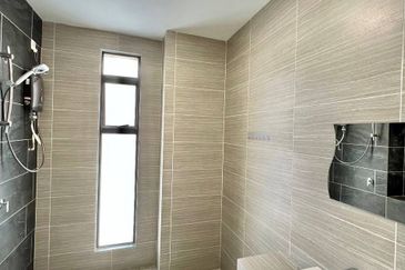 Monet Springtime @ Sunsuria City