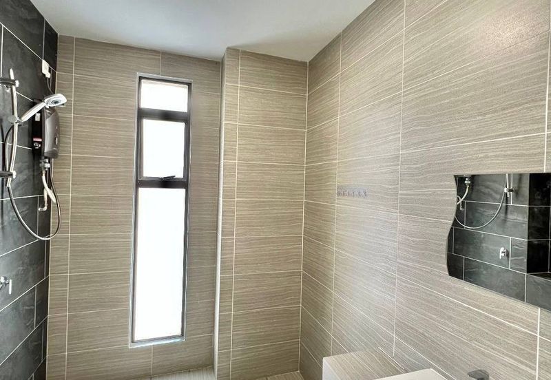 Monet Springtime @ Sunsuria City